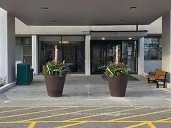 715 Don Mills Rd, Toronto, ON