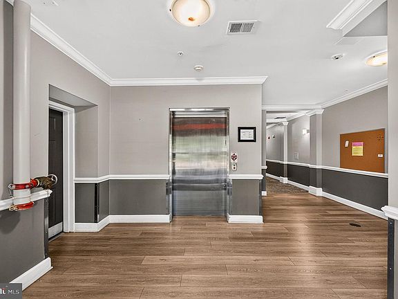 4th image of 3830 Lightfoot St Unit 325