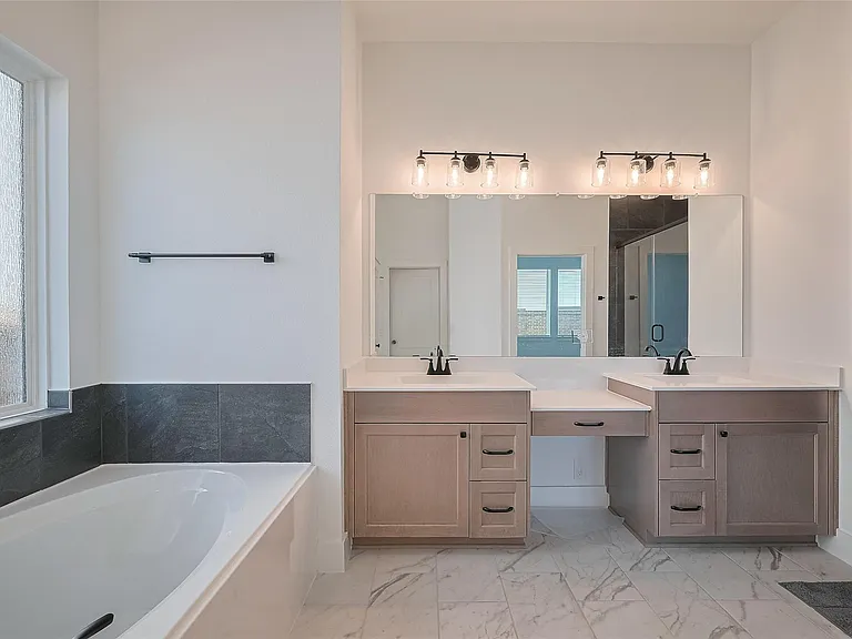 3328 Voda Bend Dr — Photo 43