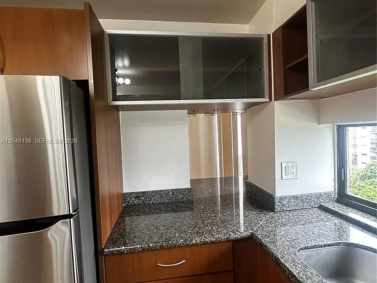 16919 N Bay Rd #710 — Photo 7