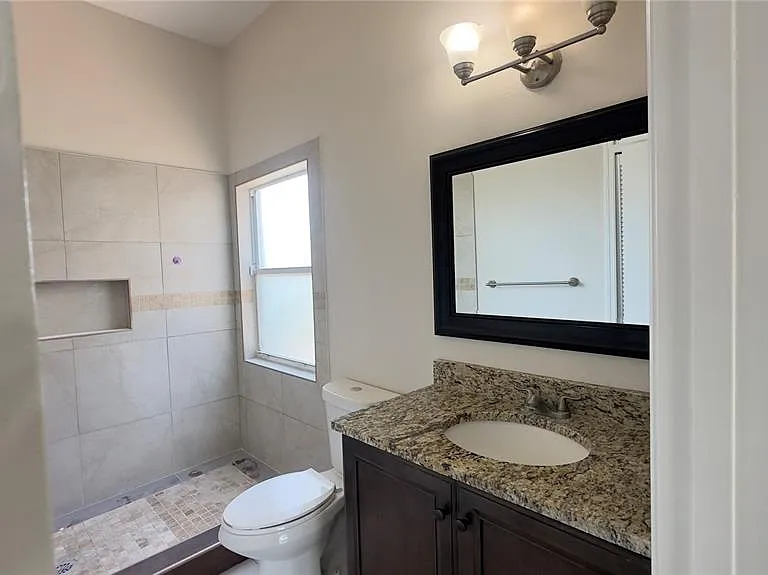 11836 Shotgate Ct — Photo 12