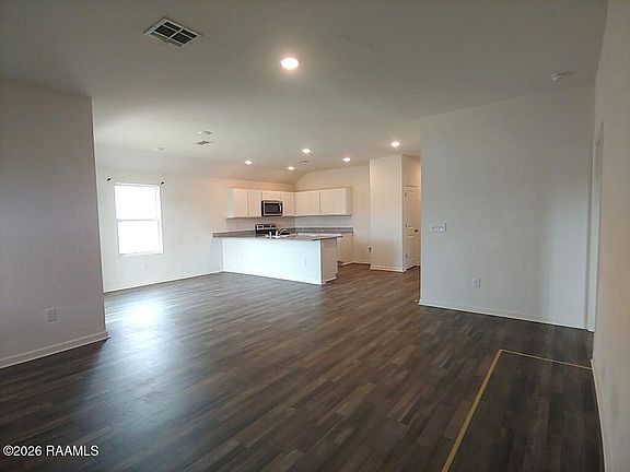 4th image of 209 Gaynor Dr
