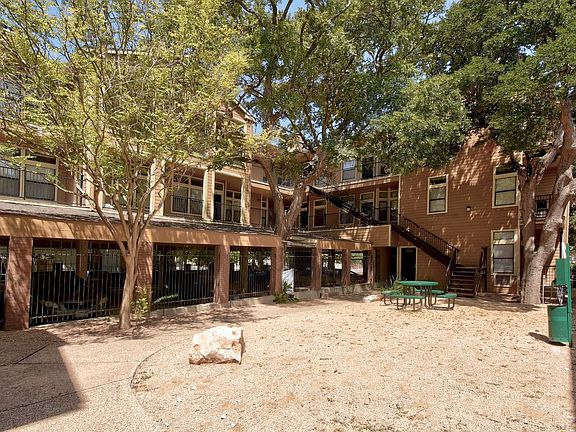 2nd image of 2802 Nueces St APT 205