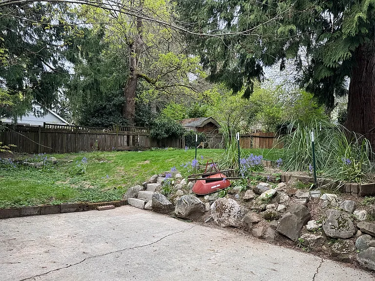 10647 Sand Point Way NE — Photo 18