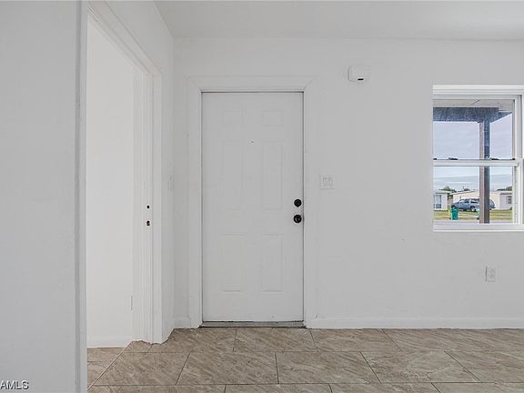 3rd image of 21888 Beverly Ave