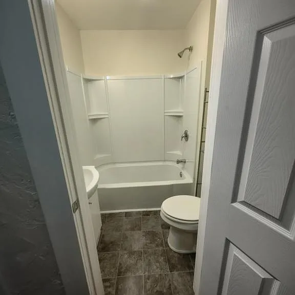 1114 Cumming Ave — Photo 11