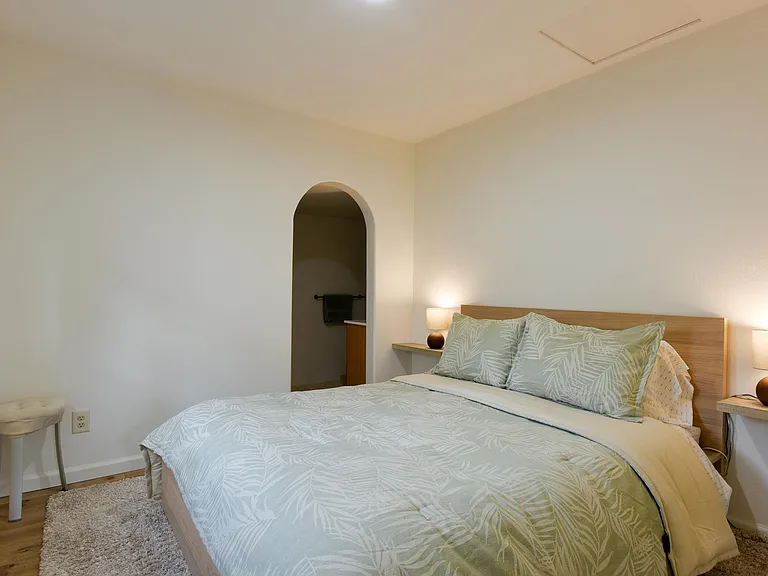 224 Barbara Ave — Photo 4
