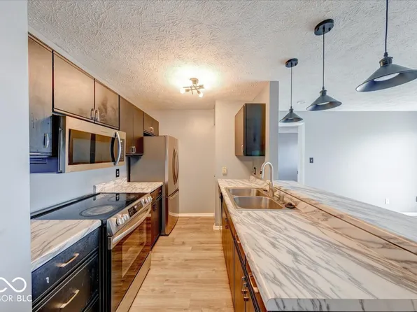 4351 Village Parkway West Crk #7, Indianapolis, IN 46254