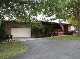 1884 S Old Mail Rd, Crossville, TN 38572