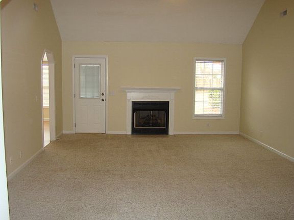 Great Room w/Gas fireplace