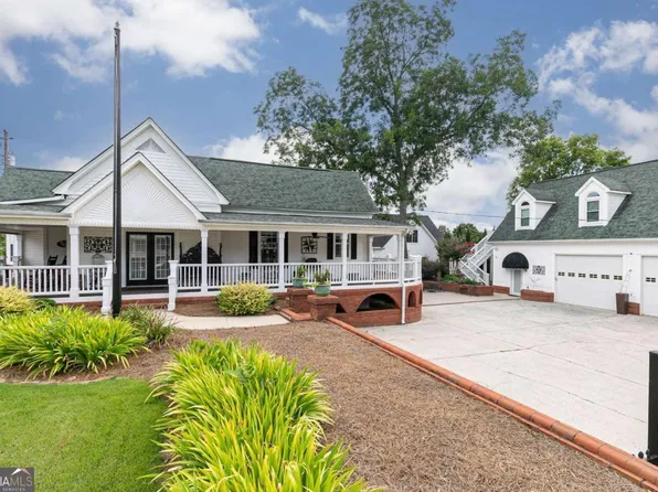 176 Confederate Ave, Dallas, GA 30132