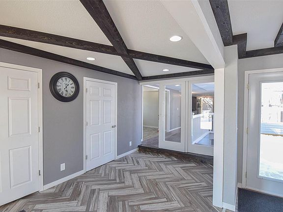 2nd image of 1811 Merrill Ave
