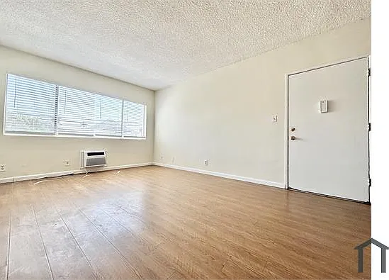 1656 Arlington Ave #A — Photo 9