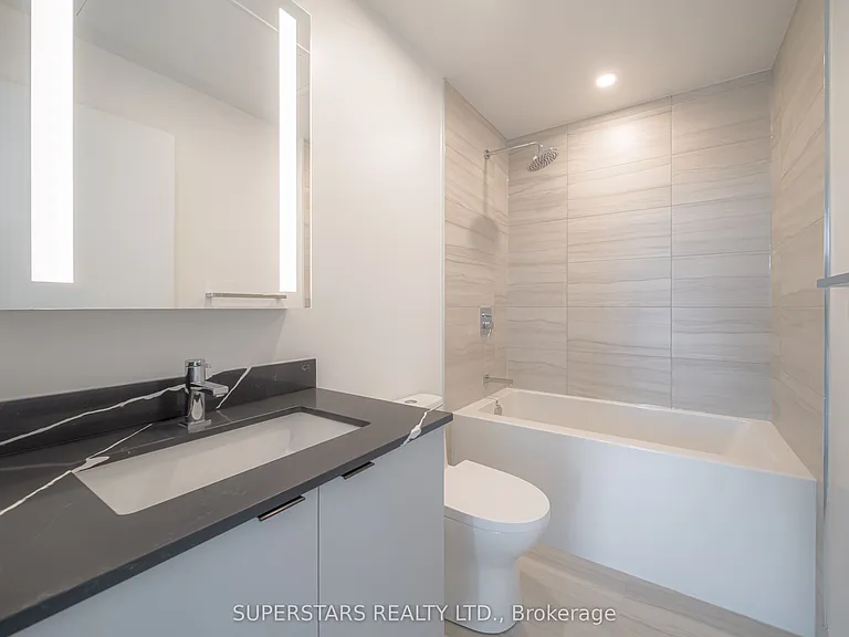 285 Dufferin St #1124 — Photo 9