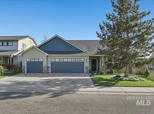 445 E Chateau Dr, Meridian, ID 83646