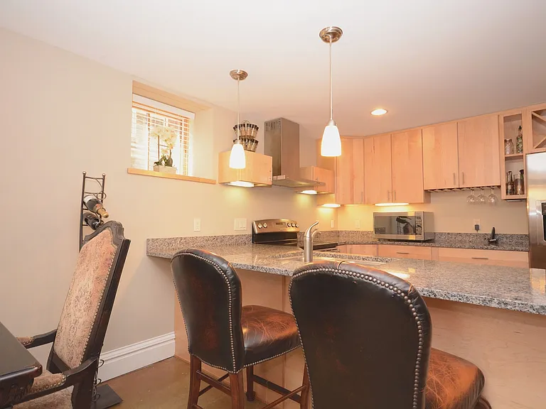 6321 Southwood Ave #4 — Photo 4