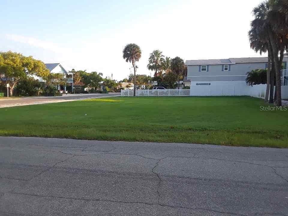 1st image of 96 N Shore Dr