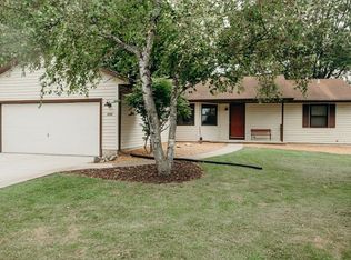 625 Pony Ln, Sun Prairie, WI 53590
