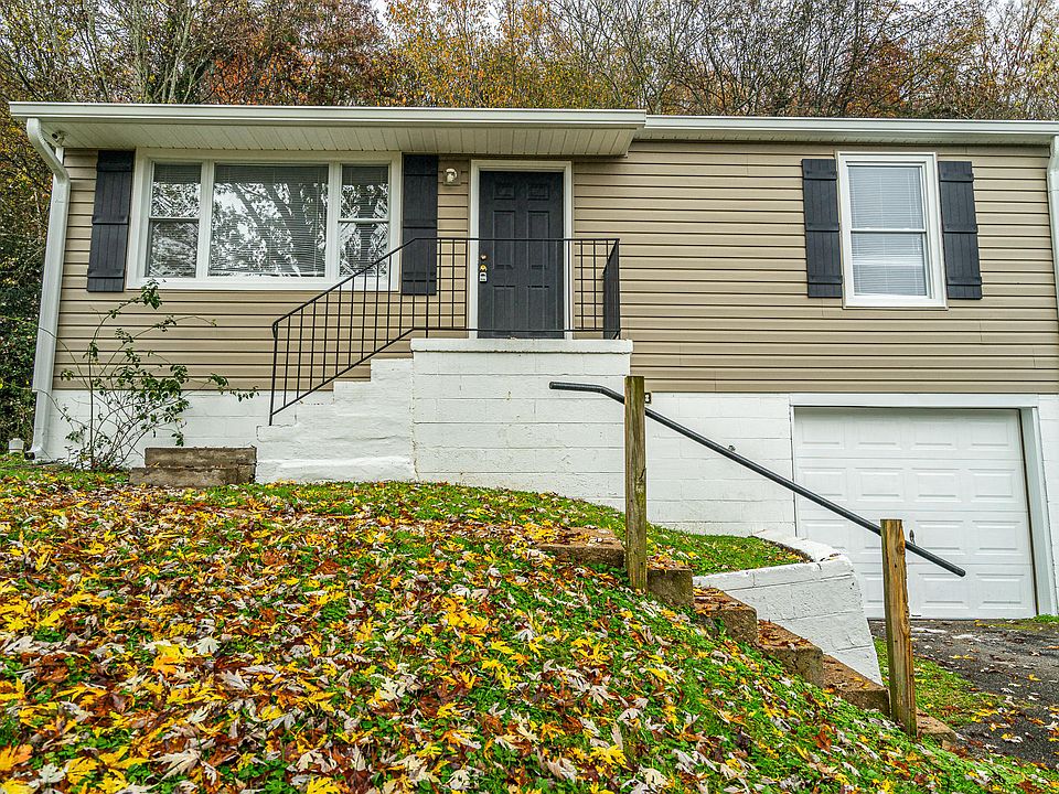 1st image of 3219 Greenway Dr