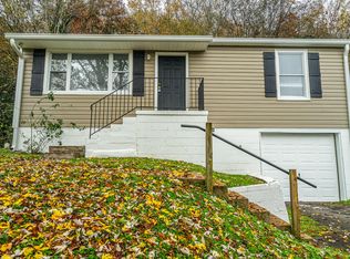 3219 Greenway Dr, Knoxville, TN 37918