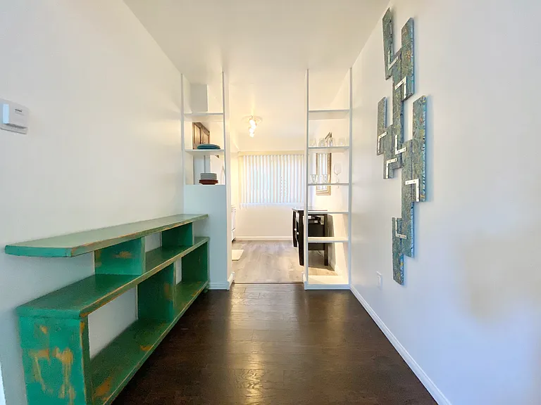 872 Reed Ave — Photo 3