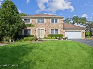 2437 Knowlton Dr, Dundee, IL 60118