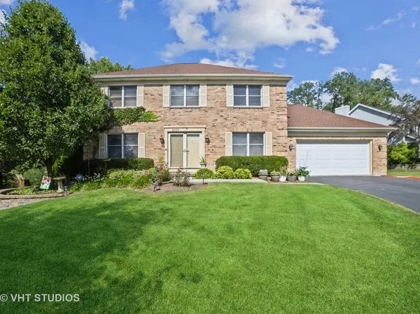 2437 Knowlton Dr, Dundee, IL 60118