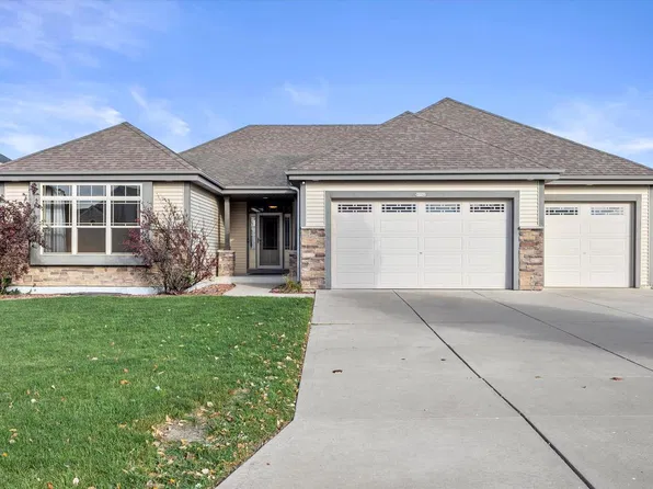 9752 S Mustang PLACE, Oak Creek, WI 53154