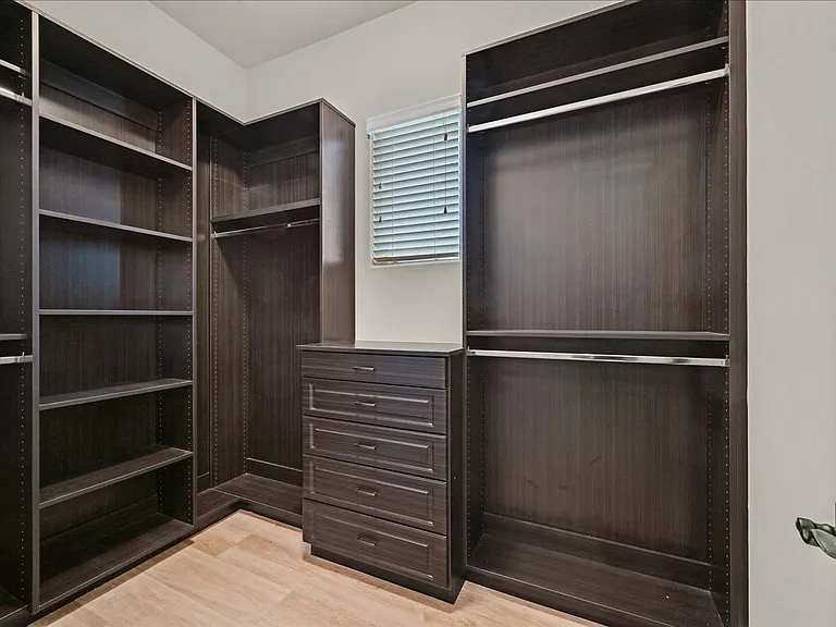 5790 Aspen Falls Cir — Photo 34