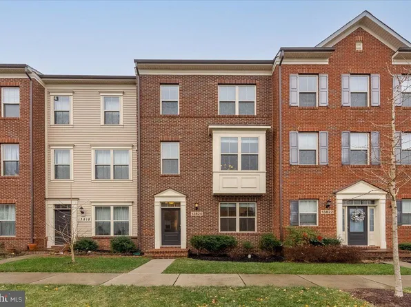 13820 Grebe St, Clarksburg, MD 20871