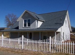 375 Valleyview Rd, Elk Creek, VA 24326