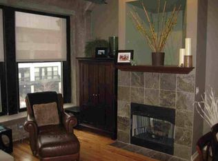 1000 W 15th St UNIT 330, Chicago, IL 60608