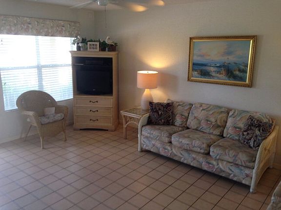 2nd image of 123 E Amberjack St #107