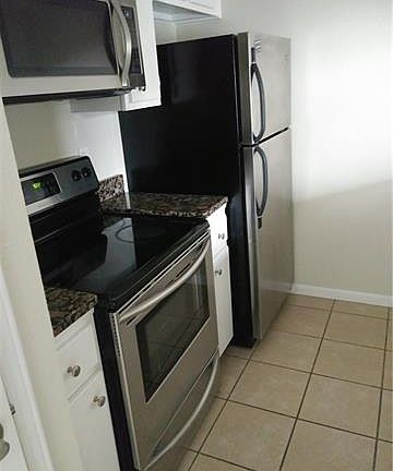 4th image of 2450 Ashdale Dr #D-115