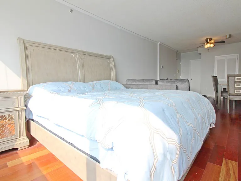45 River Dr S #3208 — Photo 2