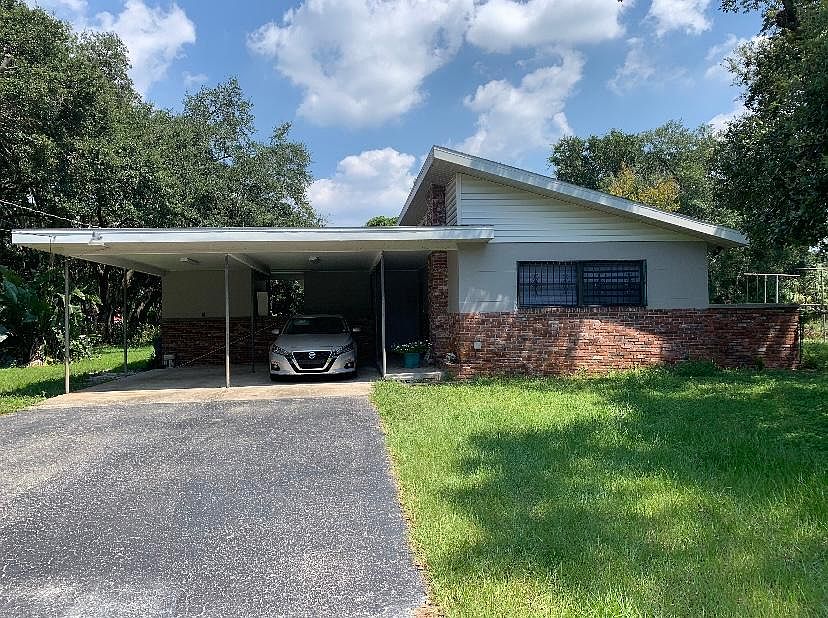 1st image of 3020 S Maydell Dr
