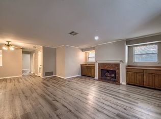 7738 Chambers Rd APT 1102, San Antonio, TX 78229