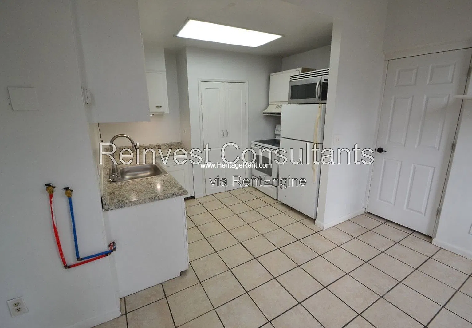 2 bed, 1.0 bath, 1400 sqft, $1,095 — Photo 4