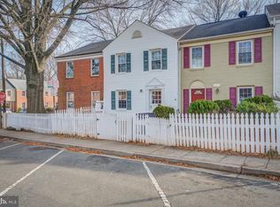 9203 Hood Rd, Manassas, VA 20110