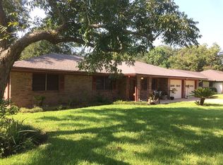 1005 Western Ave, Angleton, TX 77515