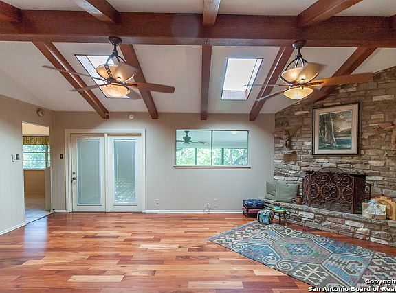 5th image of 8114 Robin Rest Dr