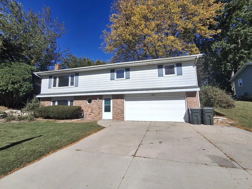 924 Buena Vista Dr