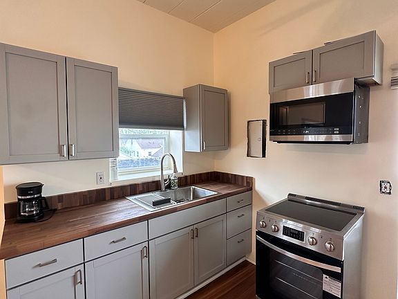 3rd image of 4114 Secor Rd APT B
