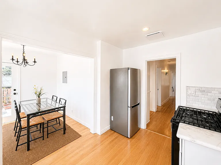 952 12th St #952B — Photo 7