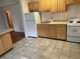 1135 Commonwealth Ave APT 37, Allston, MA 02134