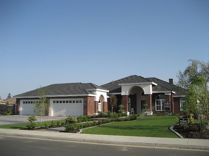 1st image of 14943 Mooresville Pl