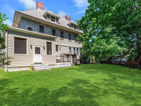 38 5th St #38, Medford, MA 02155