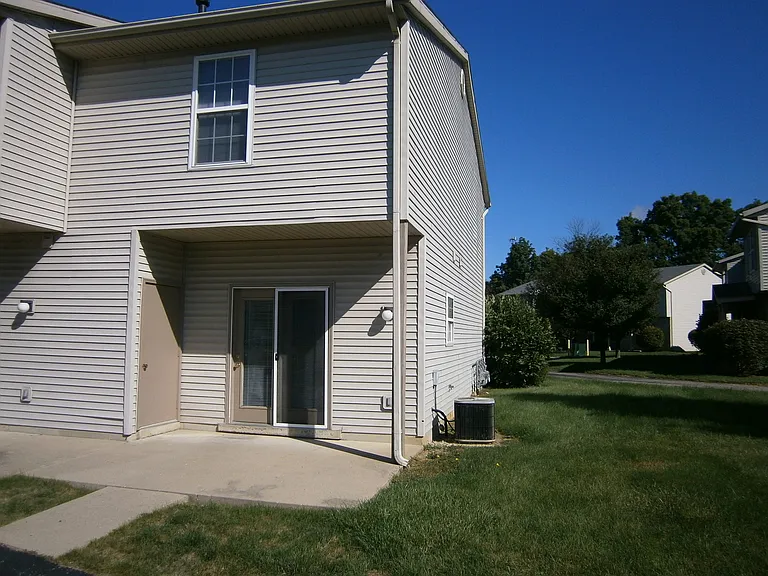 1041-1043 Jill Ct #1045 — Photo 10