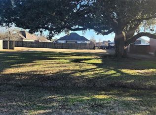 Flamingo Dr, Ponchatoula, LA 70454