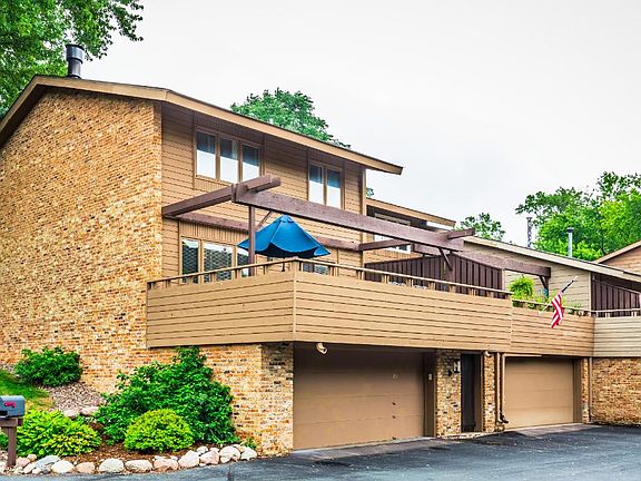 2nd image of 20 Birnamwood Dr